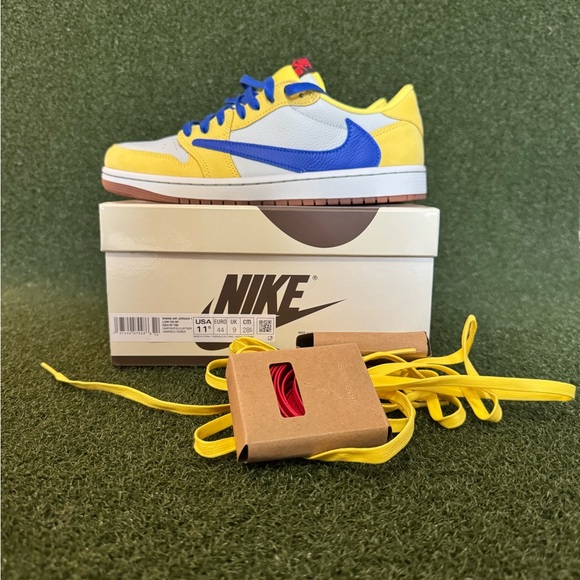 Canary Yellow Travis Scott - Picture 4 of 10